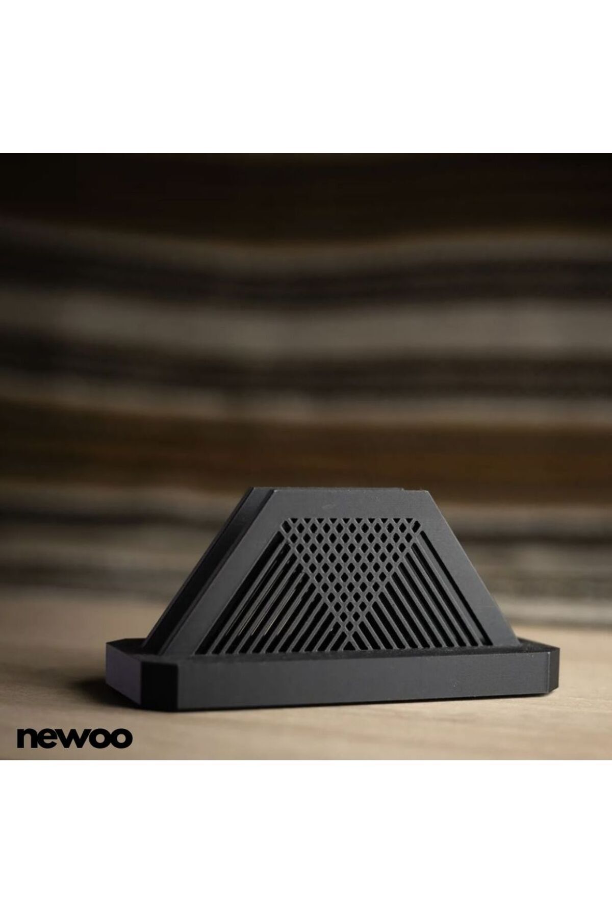 newoodesign Minimalist Dikey Laptop Standı - Az Yer Kaplayan ve Şık Tasarım