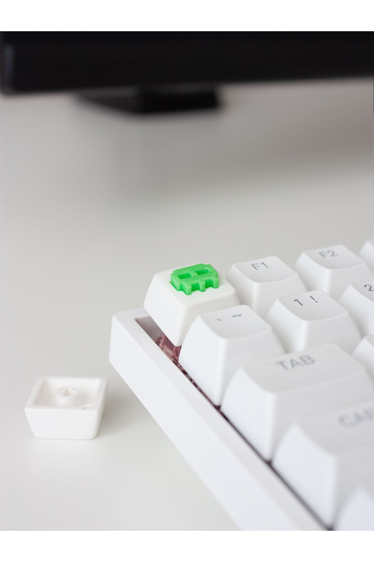 buffed Piksel Alien Mekanik Klavye Tuşu Artisan Keycap Gamer Aksesuar buffed