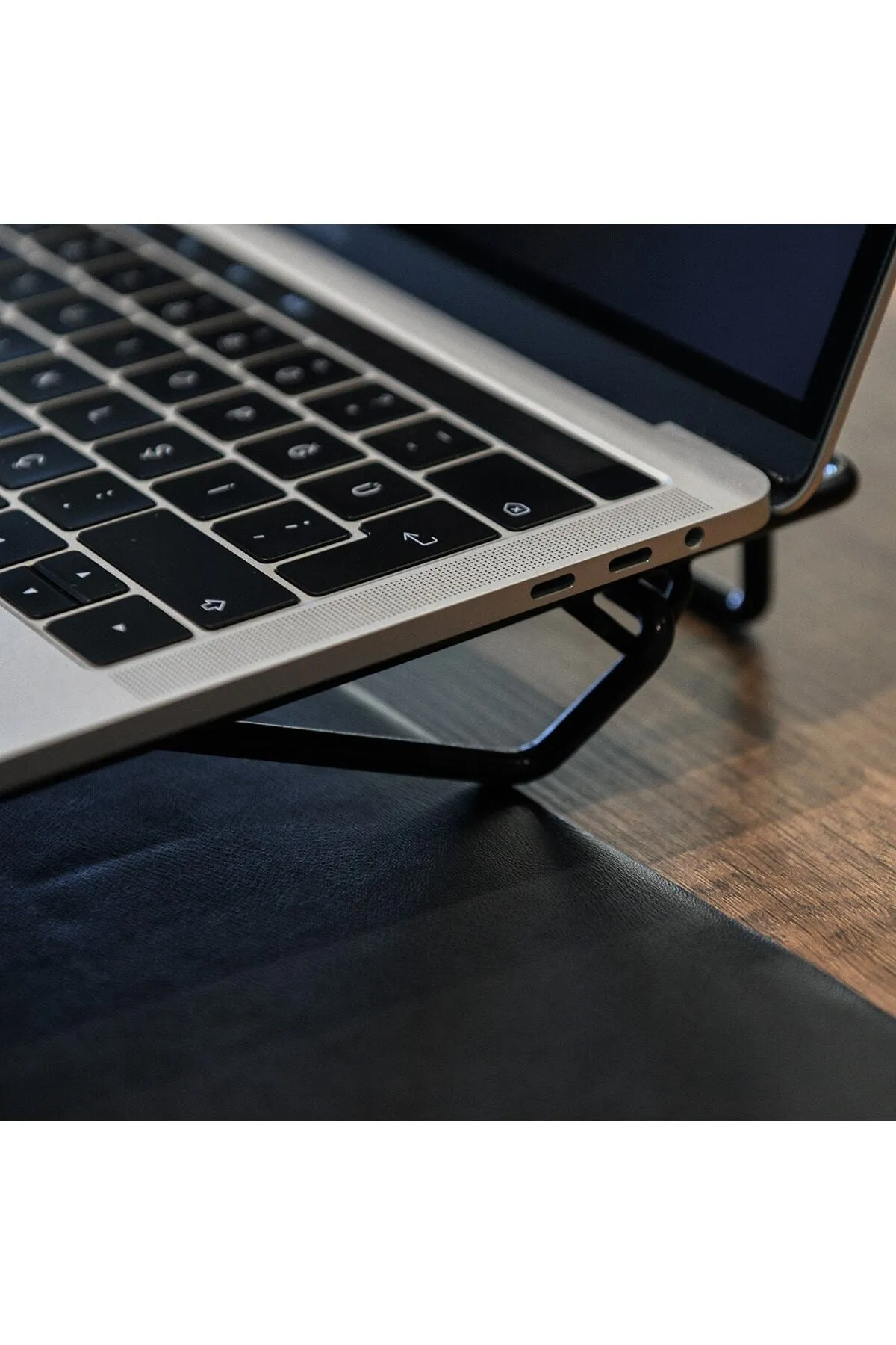 ZENSAN Siyah Pe Kaplama Macbook Notebook Yükseltici Açılı Ayarlanabilir Laptop Standı