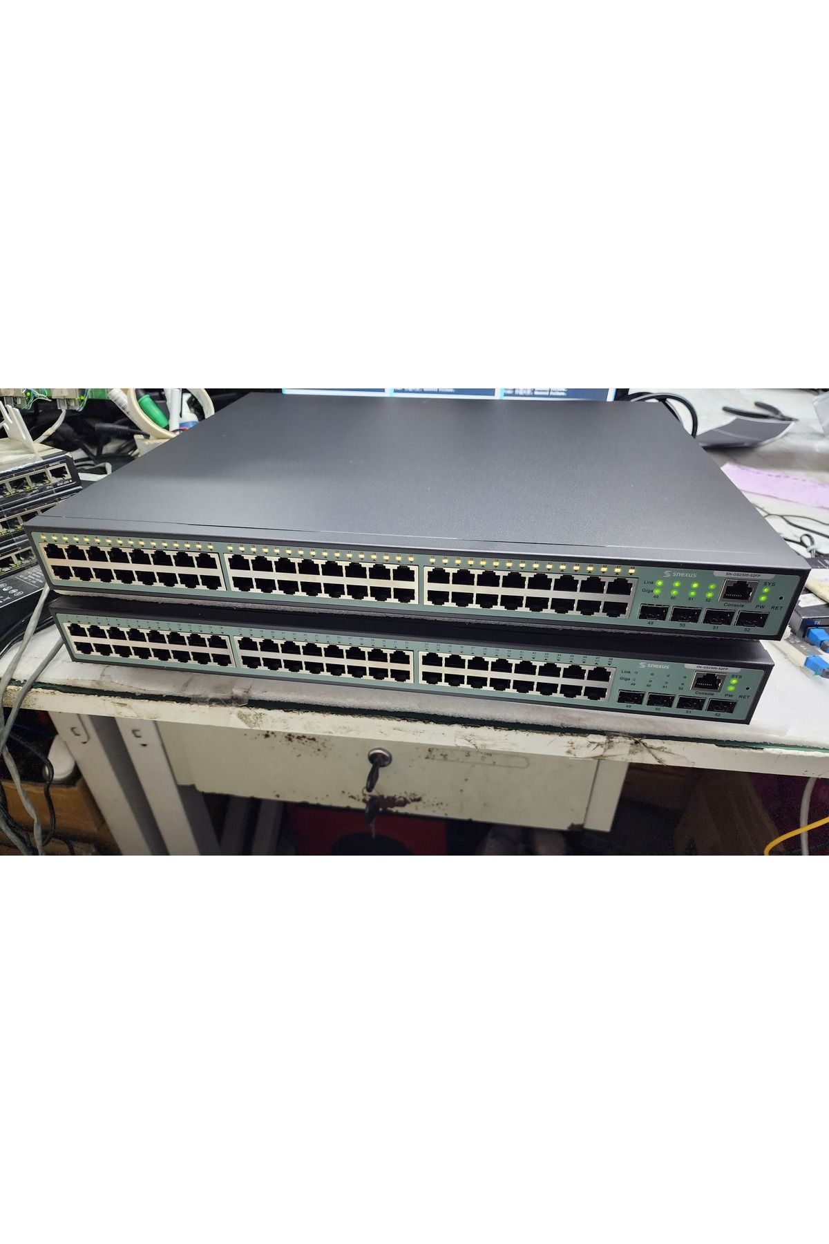 SNEXUS NETWORKS SN-GS2300-52FP 48 x 10/100 /1000M POE Port + 4 x SFP Port + 1 x Console Port (800 Watt PoE) Switch