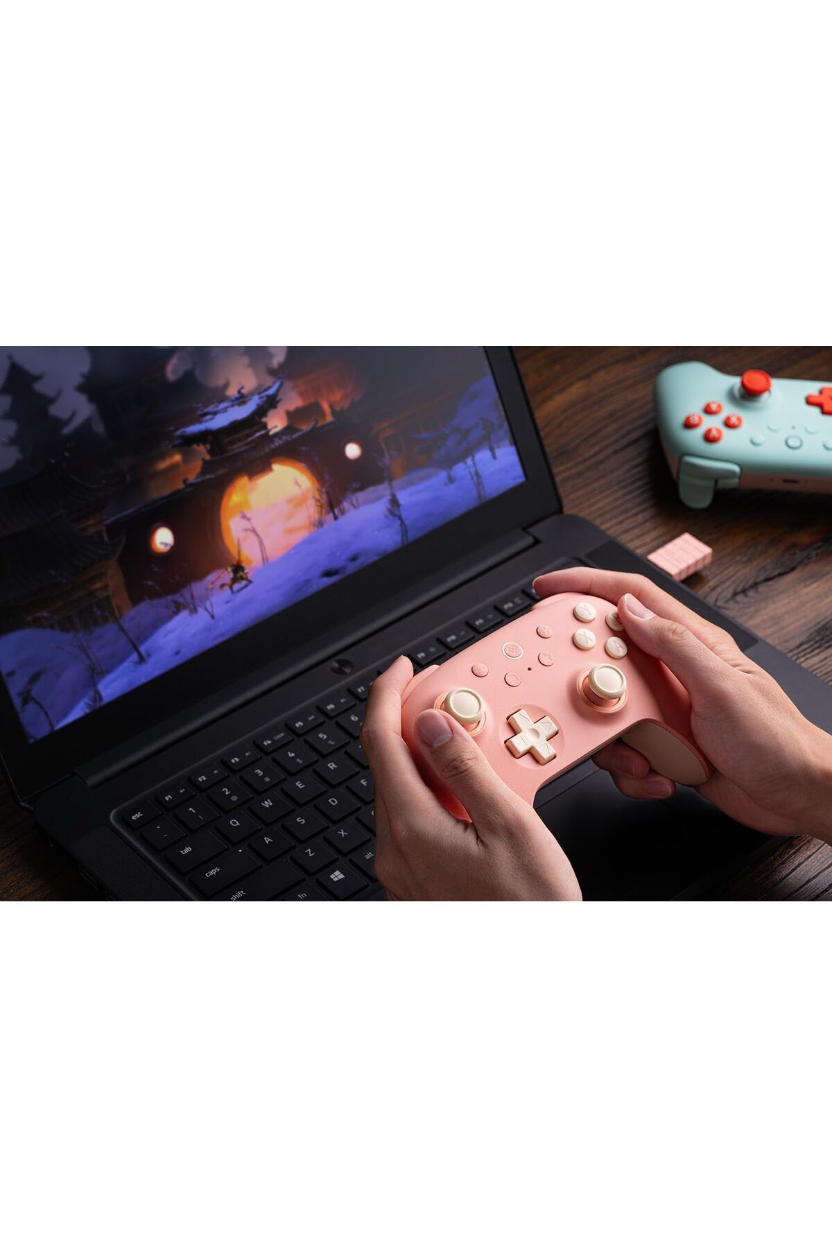 8Bitdo Ultimate 2C Kablosuz 2.4G Oyun Kolu PC Android Hall Effect Joystick Peach Turuncu